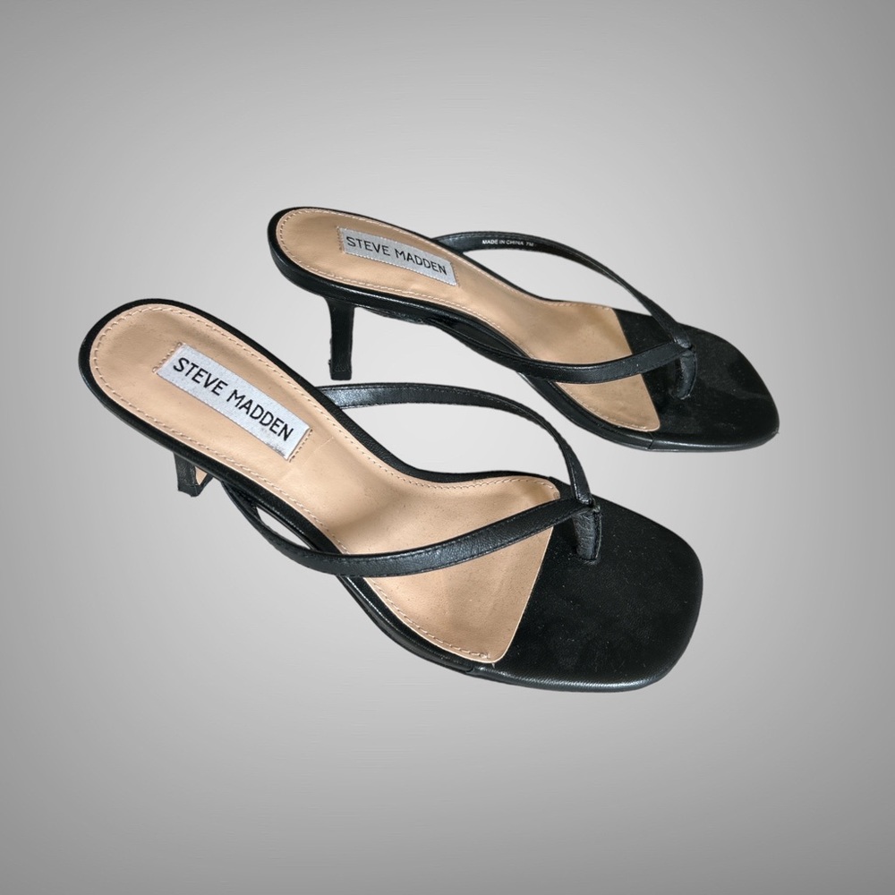 Steve Madden kitten heel strappy slides.